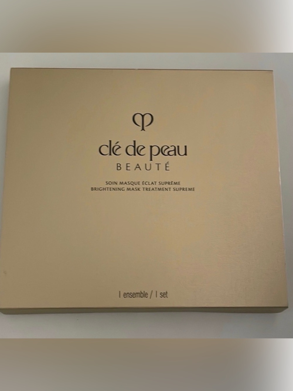 cle de peau gold luxe brightening mask set